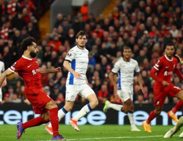 皇马的最大危机出现，国家德比胜利代价惨重，阿诺德能否扛起右路大旗？